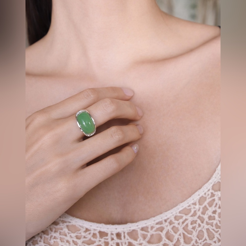 RARE Vintage .925 Solid Sterling Silver Jade Saddle East West Cabachon Ring 7